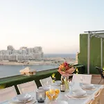 The Iconic Terrace דירה