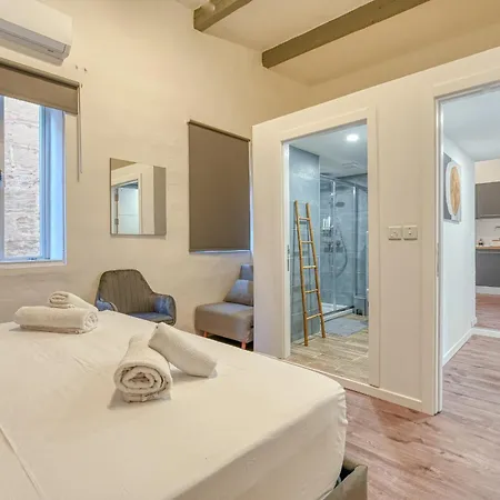 The Iconic Terrace * Valletta