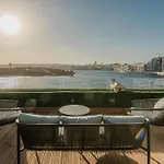 The Iconic Terrace