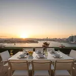 The Iconic Terrace Apartman