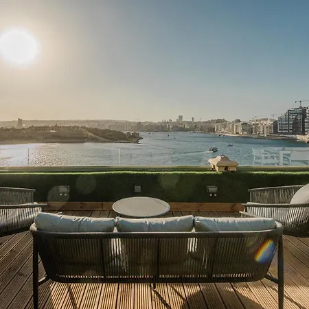The Iconic Terrace