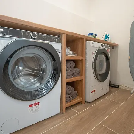 The Iconic Terrace La Valette