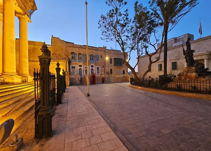 The Iconic Terrace *