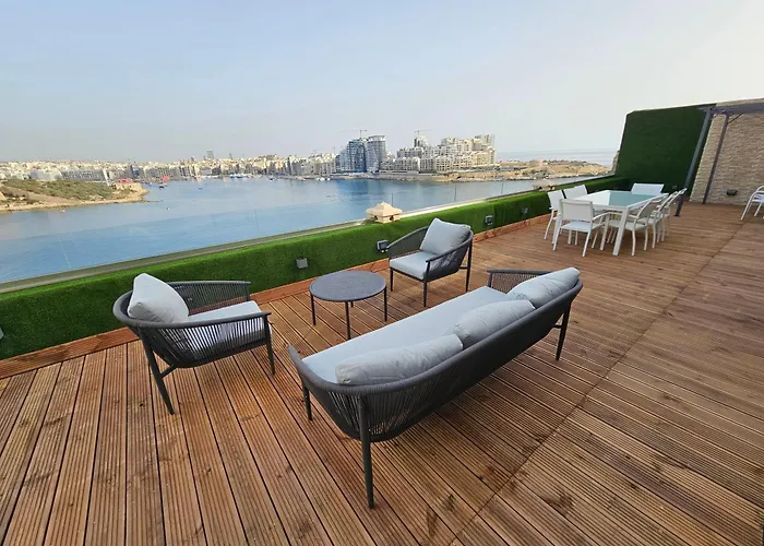 The Iconic Terrace *