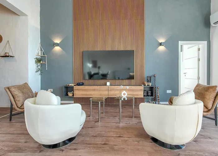 The Iconic Terrace * バレッタ