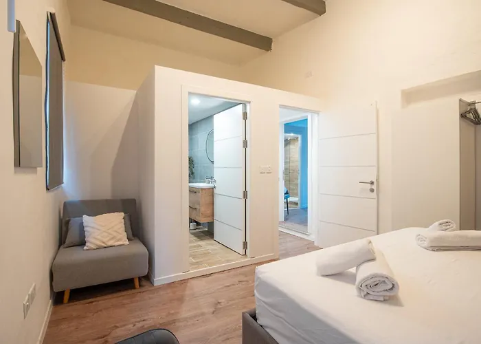 The Iconic Terrace アパート