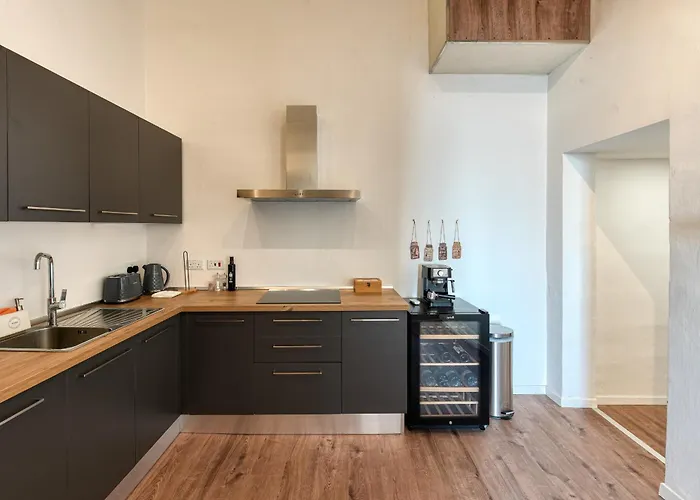 The Iconic Terrace *