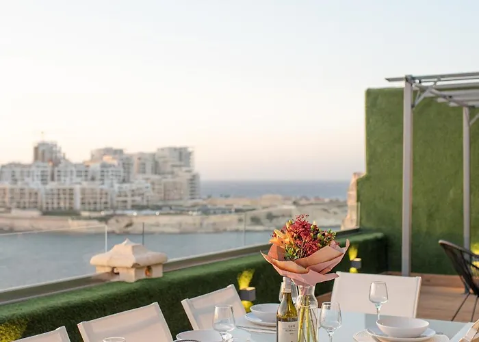 The Iconic Terrace Apartment